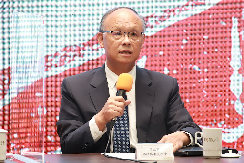 ▲蔡政府放寬美豬牛進口，有助於台美FTA談判。行政院政務委員鄧振中認為，現在開放是最好的時機。（資料照片／記者葉政勳攝）