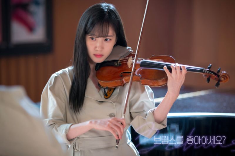 ▲朴恩斌因該劇圓了提琴演奏的心願。（圖／翻攝SBS）
