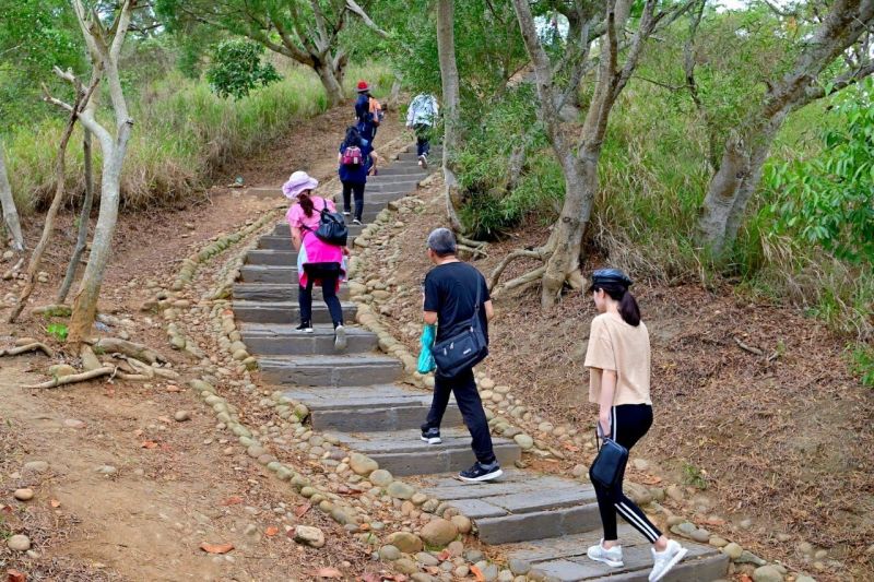 ▲漫步台中大肚區長城步道，自然森活fun心遊(圖／觀旅局提供2020.8.31)