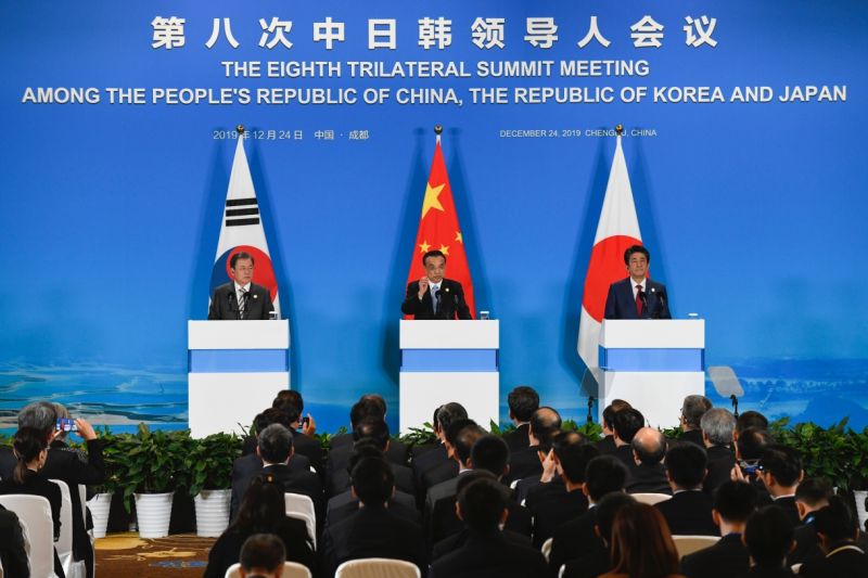 ▲安倍晉三任內積極改善日中、日韓之間的關係。(圖/美聯社/達志影像)