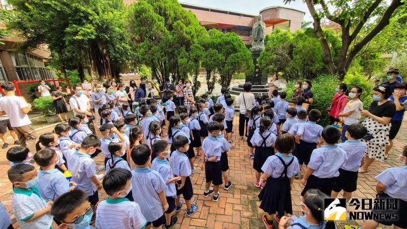 ▲近期因為低溫頻襲，校園服儀的問題再度浮上檯面。（示意圖／NOWnews資料照）