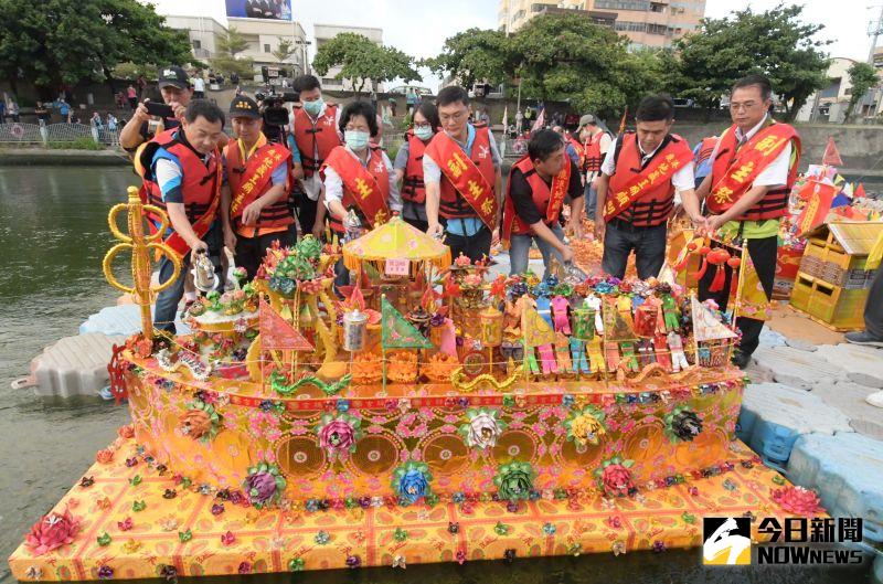 ▲鹿港地藏王廟主任委員許森樹說，鹿港地藏王廟有一百多年文化歷史，放水燈、祭水靈、做功德。（圖／記者陳雅芳攝，2020.08.31）