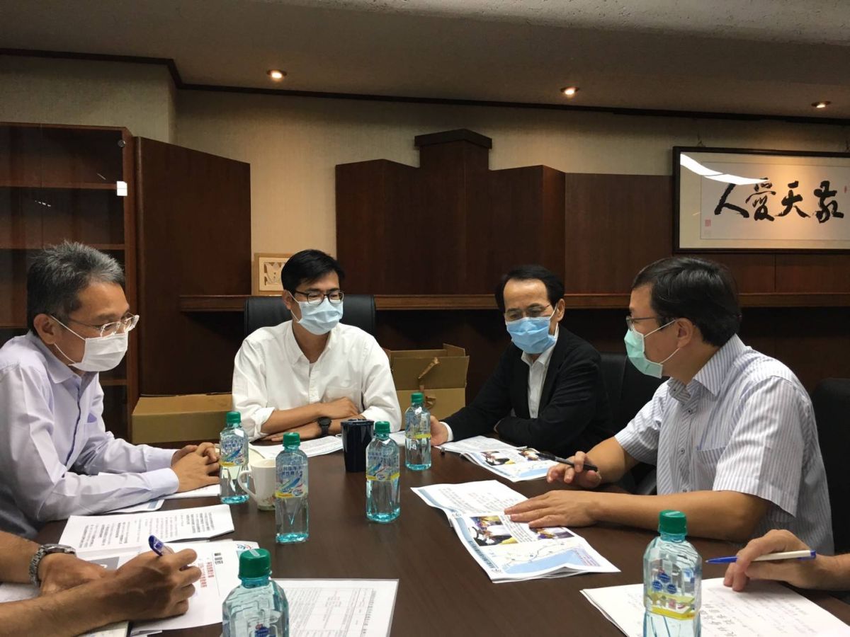 ▲高雄市長陳其邁展現「二年拼四年」的決心，今（31）日邀約水利署署長賴建信南下並請水利署加速同意補助經費共計17億3仟萬元，協助高市解決水患問題。（圖／高市府提供）