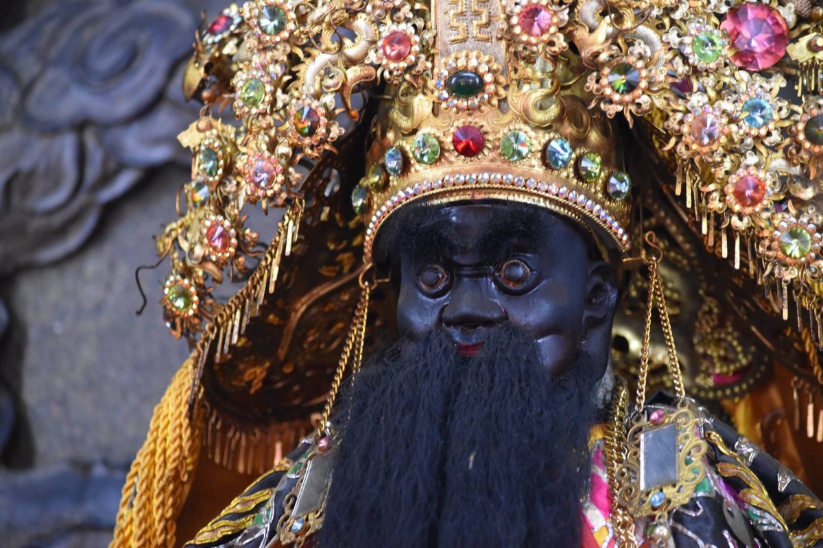 明（7）日是農曆六月十八日，為池府王爺聖誕，許多池府王爺的信眾這幾天已經陸陸續續到廟裡拜拜祝壽，並祈求池王庇佑。圖為新港東興廟池府王爺。（圖／翻攝自香的約束粉專）