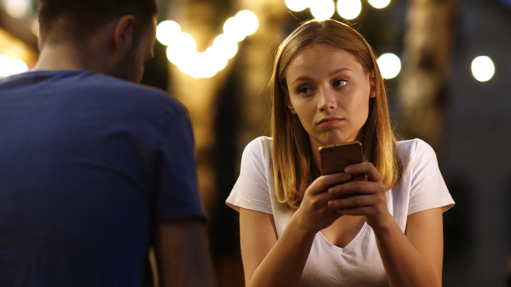  ▲十個「控制狂情人」超狂行徑！（圖／Shutterstock）