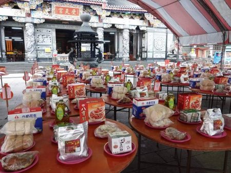 松柏嶺受天宮主祀玄天上帝，每年中元節都會舉行普渡以祈求冥陽兩利。（圖／南投名間松柏嶺受天宮提供）