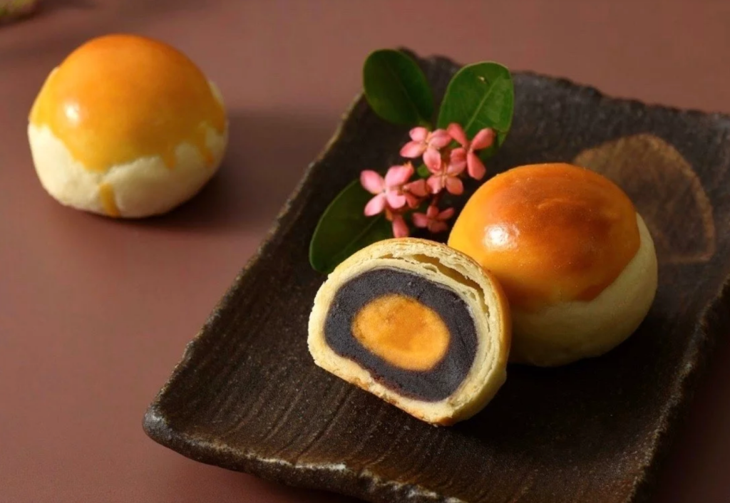 ▲台北名店旗下的流金蛋黃酥位居中秋禮盒前五大排行榜第四名。（圖／愛合購提供）