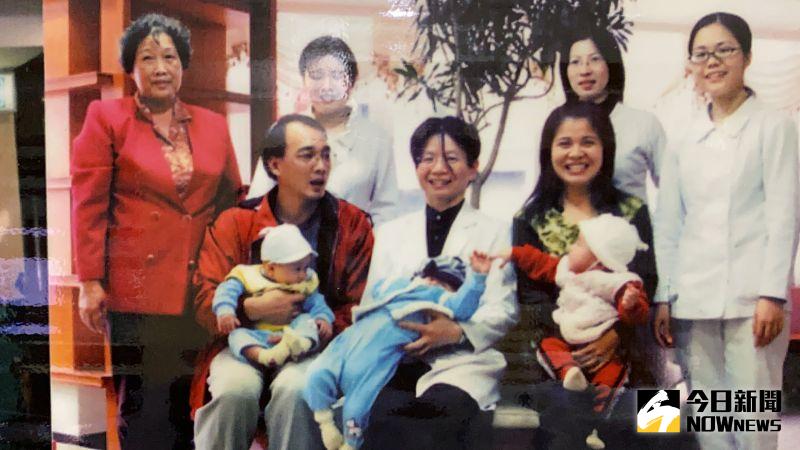 ▲蔡鋒博說,這18年當中果真發生多少育兒酸甜苦辣,一口氣三個大學生想必父母一定很驕傲。(圖/記者陳雅芳攝,2020.09.01)