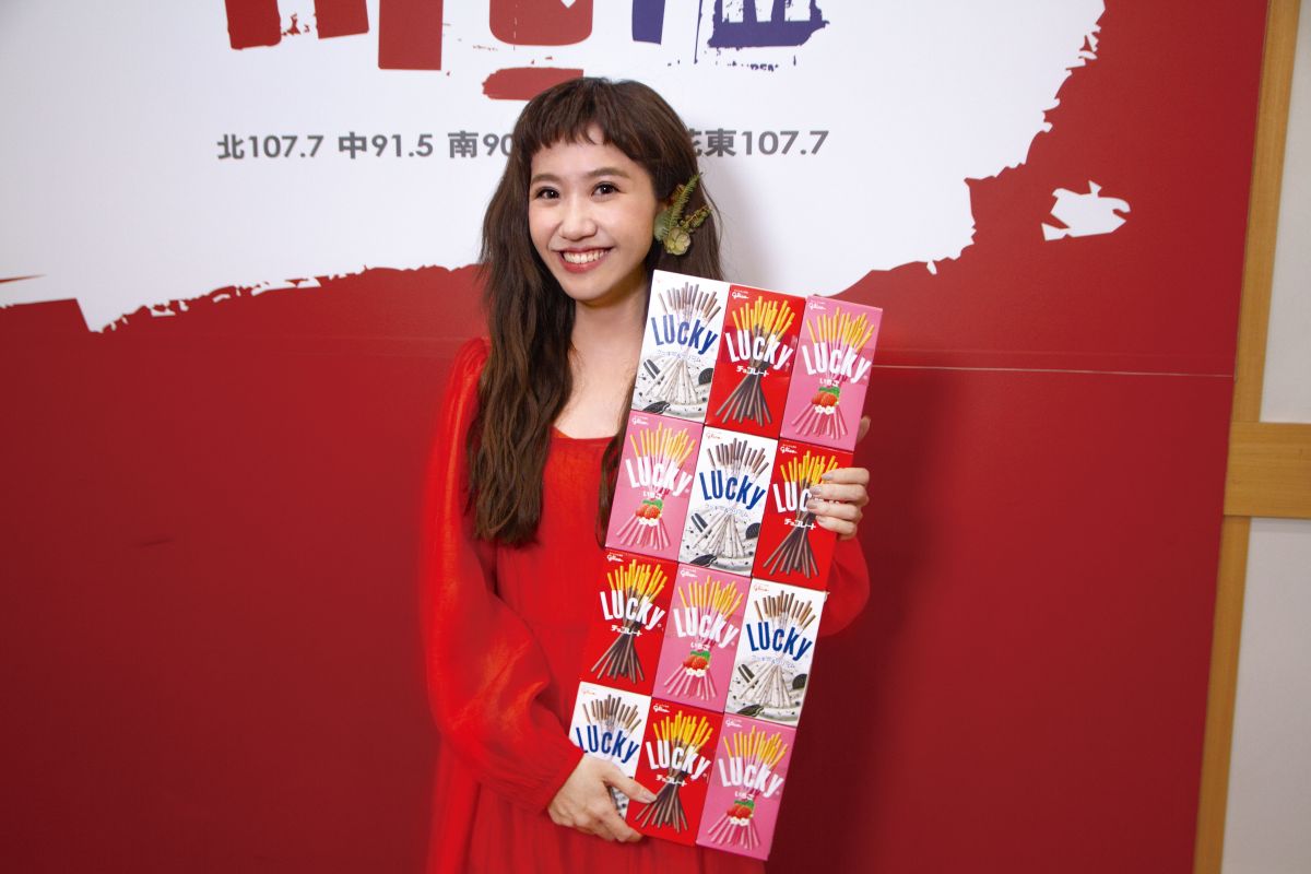 ▲Lulu黃路梓茵工作忙碌，蠟燭多頭燒的她自爆連睡覺都會夢到自己在主持。（圖／Hit Fm聯播網提供）