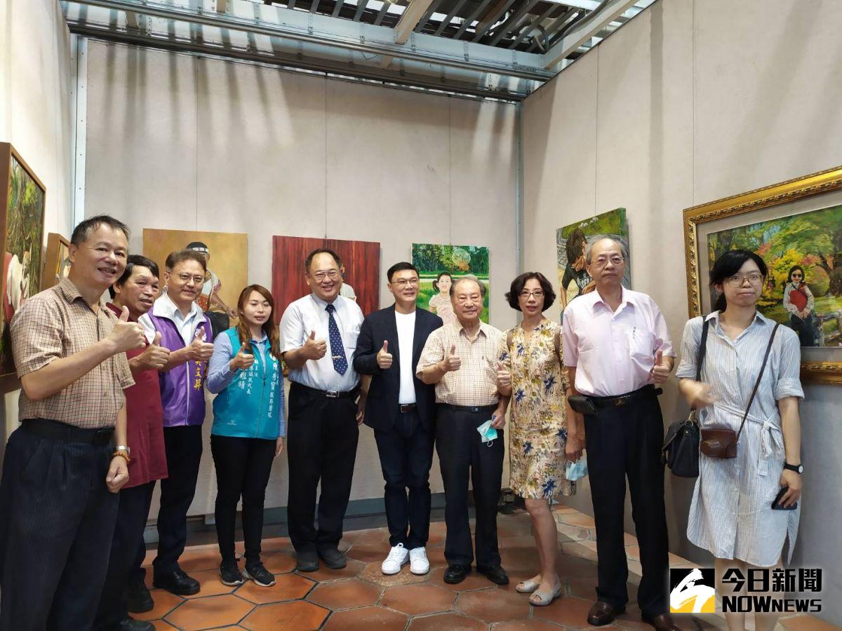 ▲鹿港公會堂展出7位「星期五畫會」會員、59件作品。（圖／記者葉靜美攝，2020.09.02）