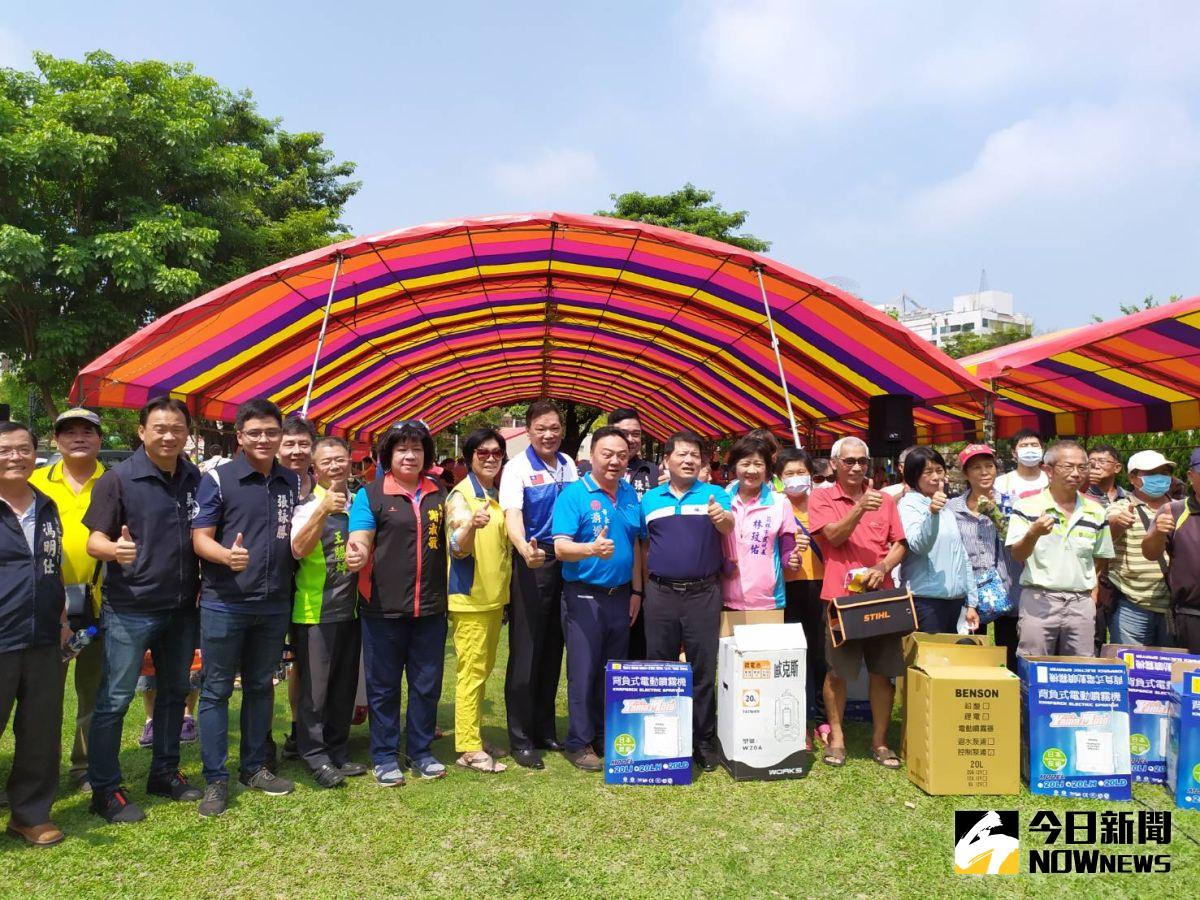 ▲員林市公所補助農民購置小型動力農機，每台最高補助3000元，今(4)日在員林公園舉辦農機驗收。（圖／記者葉靜美攝，2020.09.04）