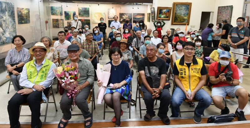 ▲「想畫,就可以畫-顏文基創作展」今(4)日起至27日在彰化市立圖書館藝文展覽室展出。(圖/記者葉靜美攝,2020.09.05)