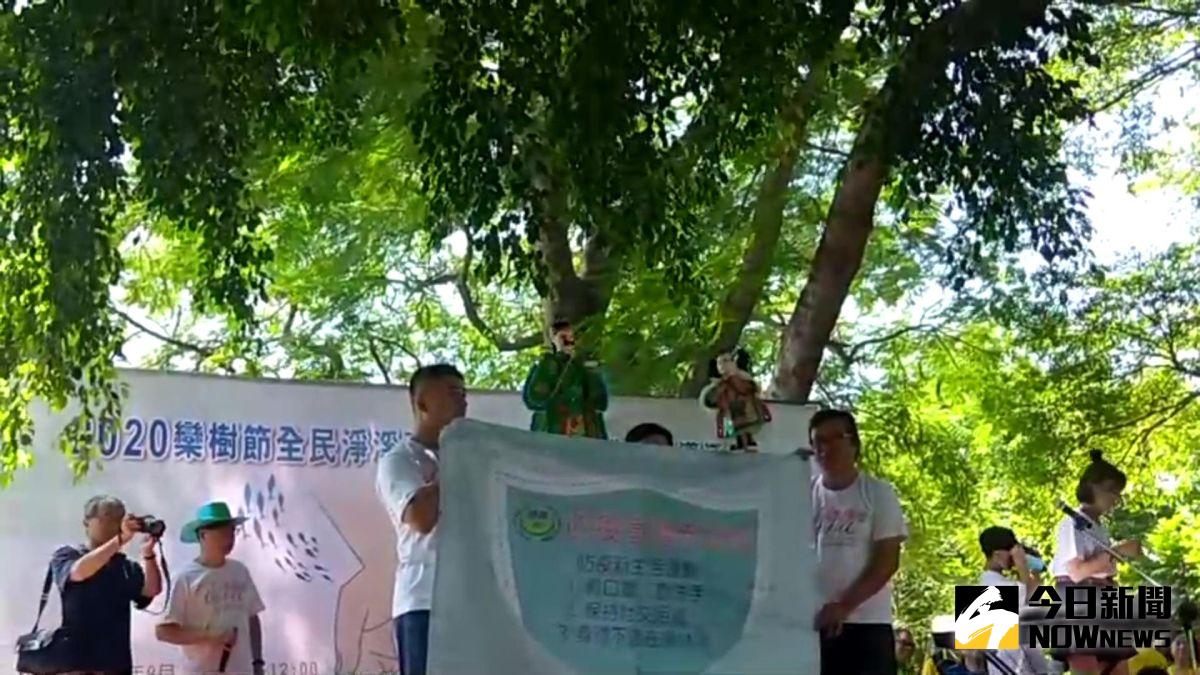 ▲湖埔社區大學執行長林淑玲表示，東螺溪台灣欒樹節將在9月19、20登場，透過防疫布袋戲表演，邀請大家來參觀欒樹節。（圖／記者陳雅芳攝，2020.09.06）