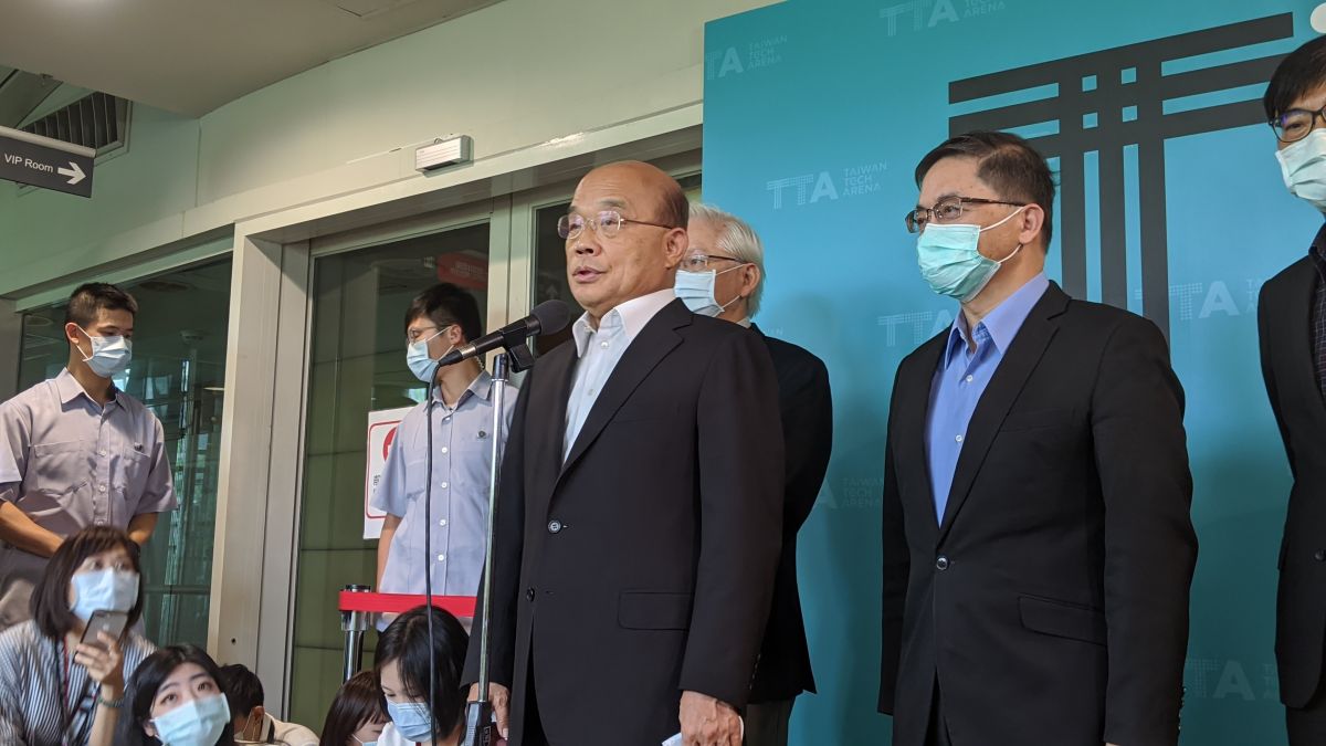 ▲民進黨傳出衛福部長陳時中、前文化部長鄭麗君參選台北市長的呼聲，行政院長蘇貞昌說他們都是很好的人才。（圖／記者鄭宏斌攝，2020.09.08）