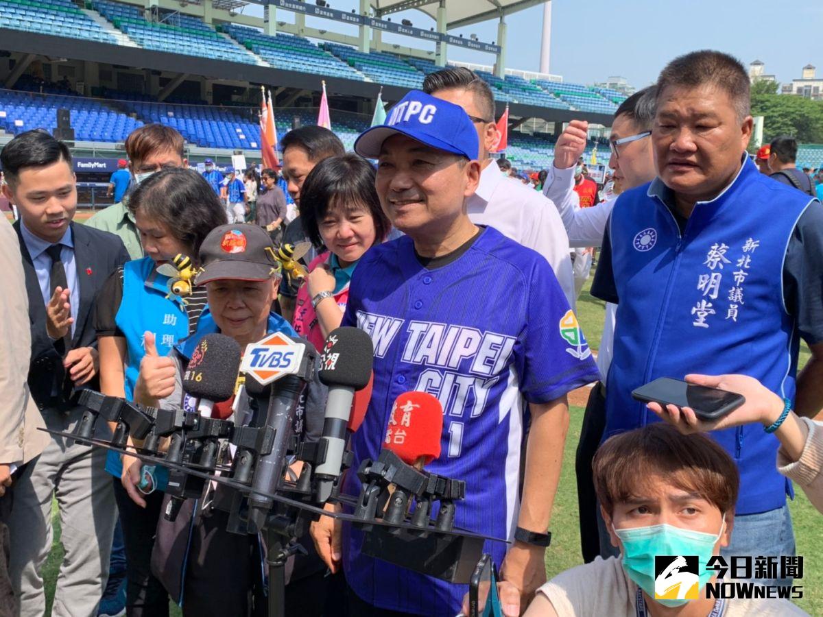 ▲侯友宜表示，如果源頭不擋住，地方只能嚴格把關，但全民吃到美豬的機率非常高。(圖/記者康子仁攝)　　