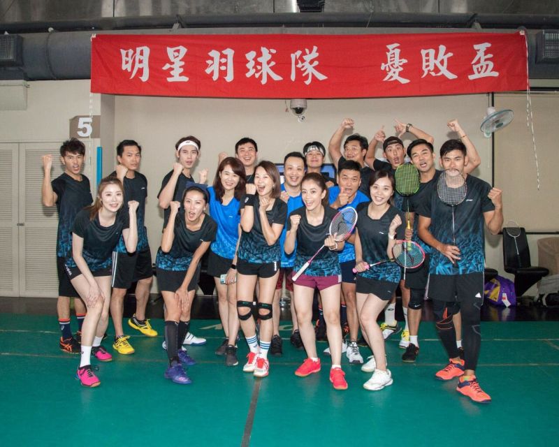 ▲六月和李易相愛相殺。(圖