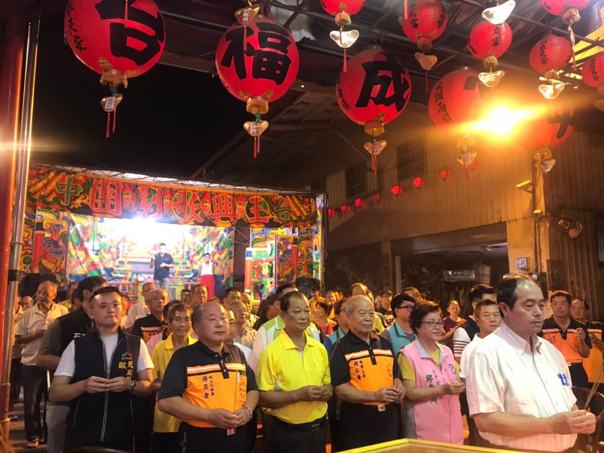 ▲前台中市議員林威邦(右一)傳心肌梗塞過世，震驚台中政壇(圖／柳榮俊翻攝2020.9.12)