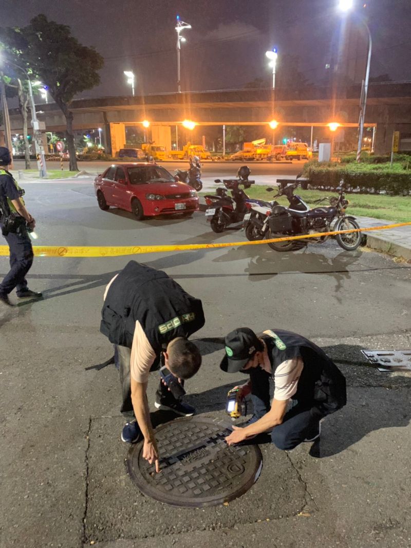 ▲高雄市911乙烯外洩事件,環保局通報後,隨即進行處置,相關人員持續在翠亨路採測監控。。(圖/高市府經發局提供)