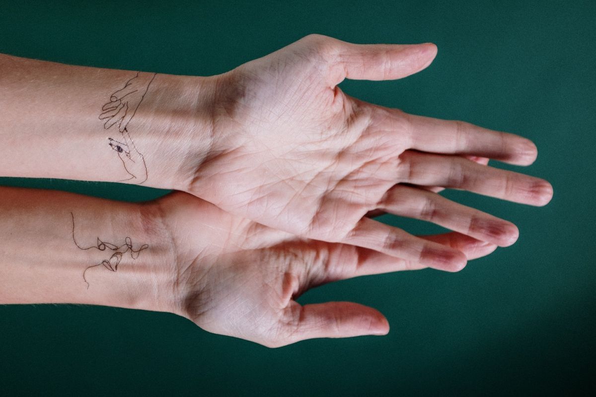 ▲ 一個人的性格，但竟然能從左手的三根手指看出？醫師解釋研究背後真相。（示意圖／翻攝Pexels）