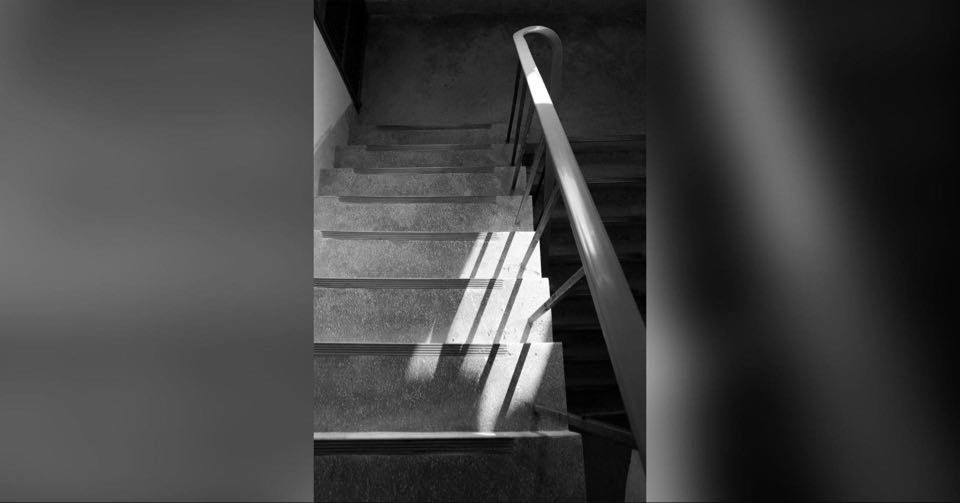 ▲一名男網友分享朋友近期遭遇，對方剛搬新租屋處，卻遲遲不在裡面過夜，一問之下才發現該租屋處的「暗黑真相」。（圖／翻攝Pexels）