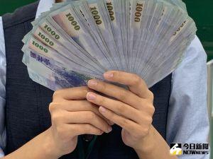 ▲網友討論在台灣月薪4萬2是什麼等級。（示意圖／記者顏真真攝）