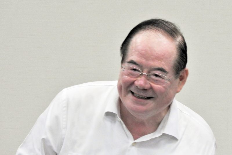 李乾龍16日面對記者查證,微笑婉拒所有媒體採訪,堅稱海峽論壇風波到此為止,不再發表評論。(圖/記者陳弘志攝)
