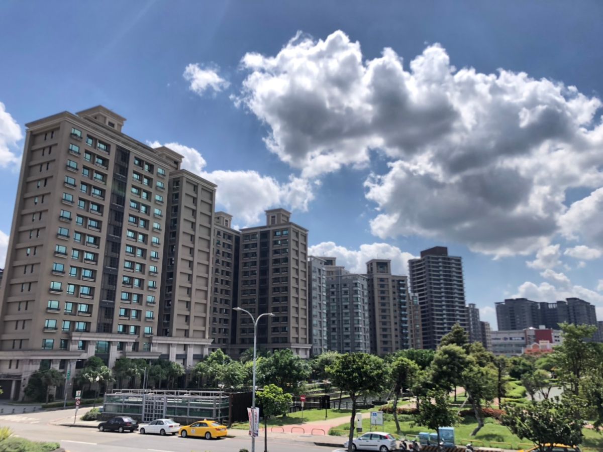 ▲2023地價稅11月1日開徵，繳納期限至11月30日止，6都地價稅試算一次看，土地若因颱風等天然災害受損，在災害發生30天內申請可免繳地價稅。（圖／NOWnews資料照片）