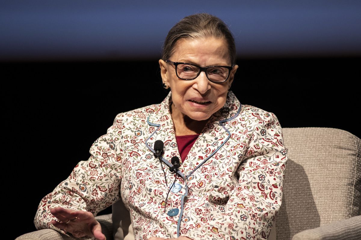 ▲美國歷史上第二位大法官金斯柏格（Ruth Bader Ginsburg）。（圖／翻攝自芝加哥太陽時報 Chicago Sun Times）