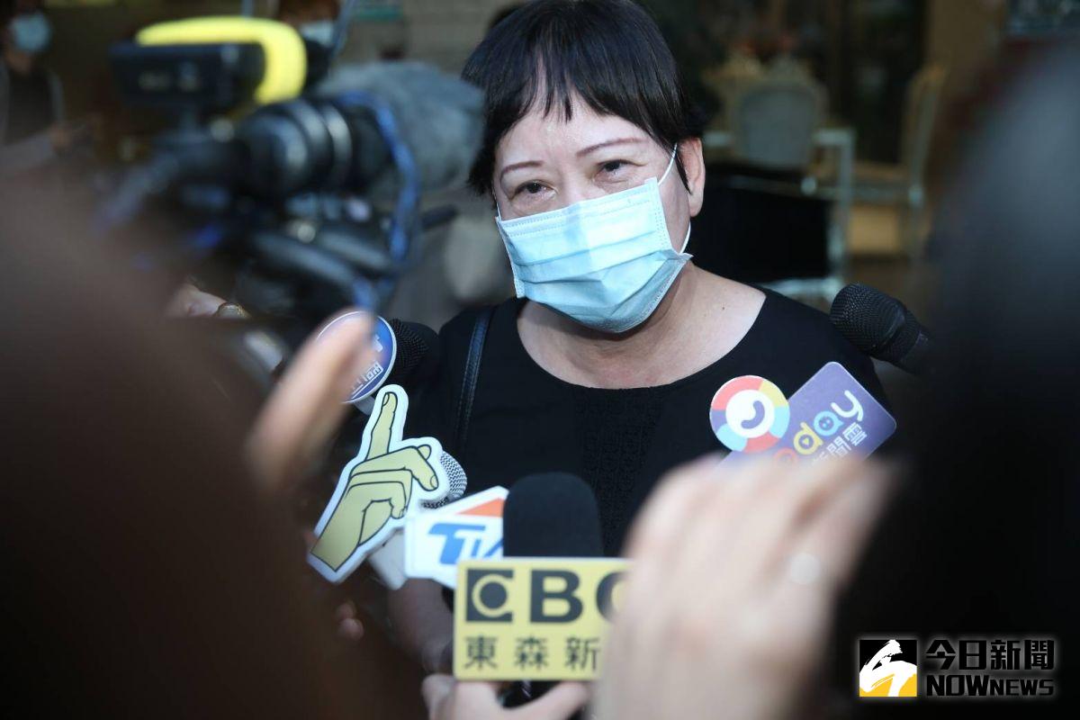 ▲華岡藝校校長丁永慶談到小鬼，眼淚忍不住潰堤。（圖／特約記者林敬原攝 ,2020.09.21）