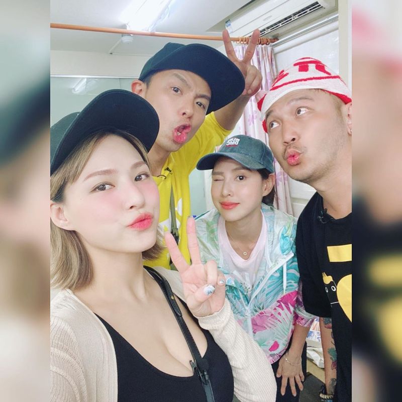 ▲熊熊(左1)感謝小鬼(左2)出現在她的生命中。(圖/熊熊IG)
