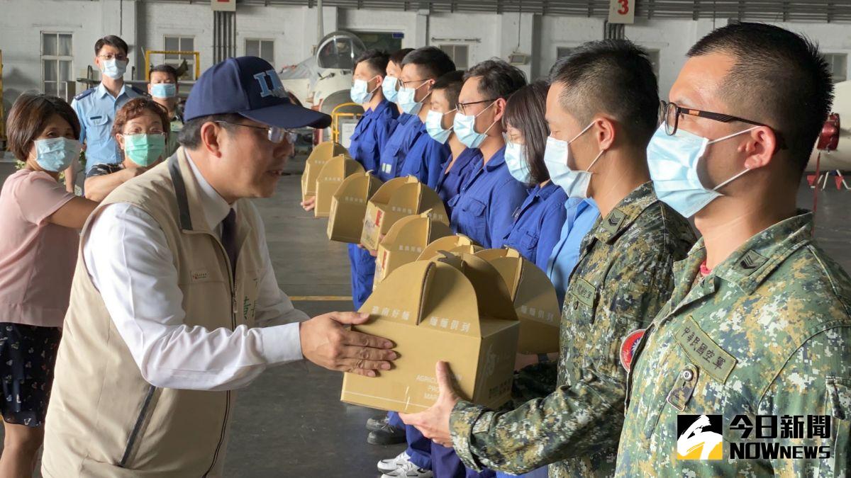 ▲台南市長黃偉哲今（22）日前往空軍台南基地勞軍致意。（圖／記者陳聖璋攝，2020.09.22）