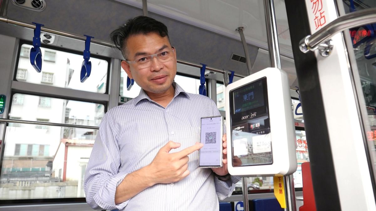 ▲多元支付系統導入，為旅客減低攜帶現金的不便。(圖/記者蔡若喬攝)