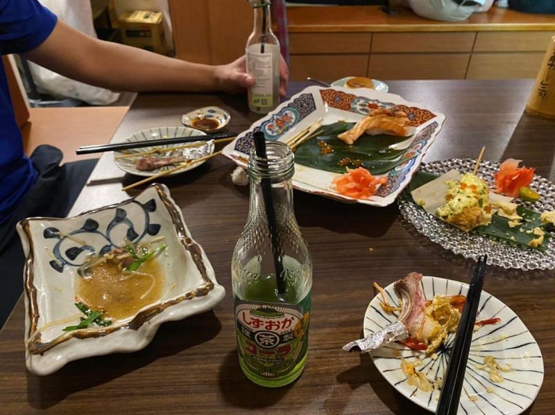 ▲高爾宣PO出聚餐照,感謝同學替他還原事情真相。(圖/高爾宣IG)