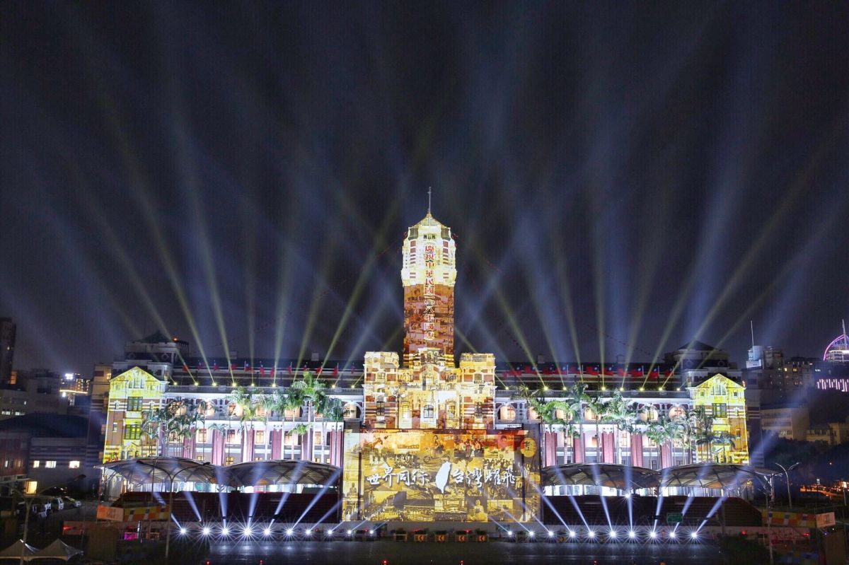 ▲配合國慶大會各項慶祝活動，總統府周邊區域自 9 月 25 日 23 時起分階段實施交通管制。（圖／文化總會）