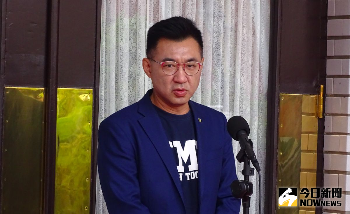 ▲國民黨主席江啟臣在受訪時表示，中共軍機頻頻繞台，只會讓兩岸距離越來越遠。（圖／記者呂炯昌攝）