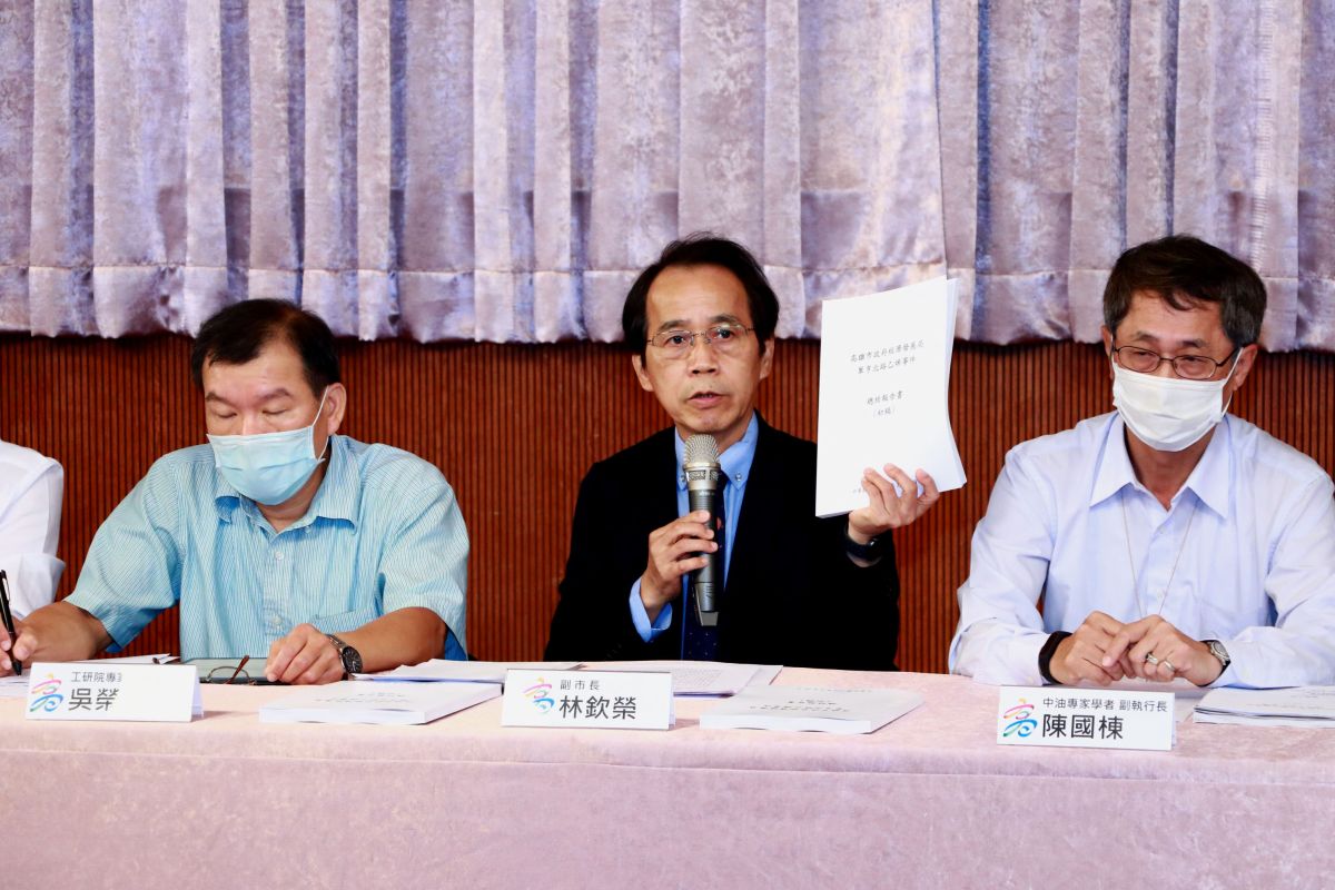 ▲高雄市前鎮區翠亨北路乙烯事件調查報告今天正式完成，初步確認乙烯不是來自管線。高市副市長林欽榮表示，測得管線是安全的。（圖／高市府提供）
