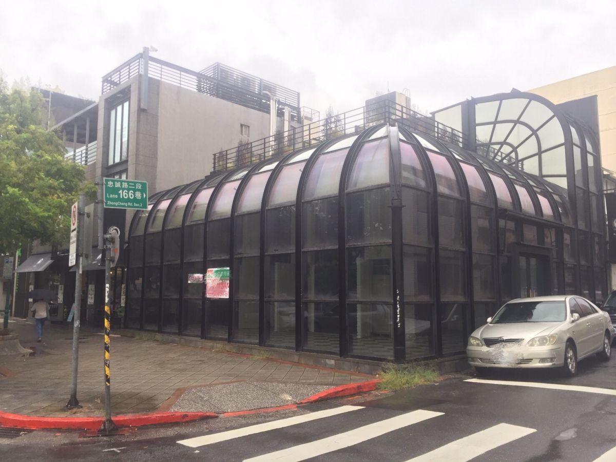 ▲「iL Mercato義瑪卡多餐酒咖啡館天母店」位於台北市士林區忠誠路二段，8月傳出交易。（圖／台灣房屋提供）