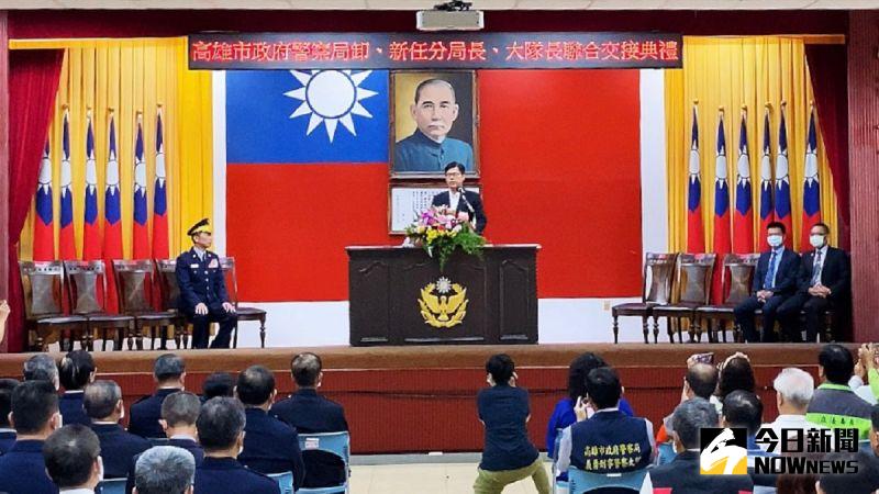 ▲高雄市長陳其邁勉勵新任分局長要「接地氣、保家衛國、讓市民安心」。(圖/記者張文晃攝,2020.09.25)