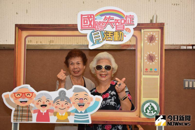 ▲拍照打卡區提供長輩及家人拍照及打卡。(圖/記者陳雅芳攝,2020.09.26)