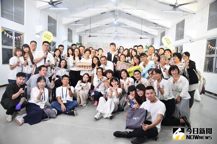 ▲侯友宜邀請40位幸運粉絲，在「新北市產地餐桌派對」共度晚餐時光。(圖/新北市新聞局提供)