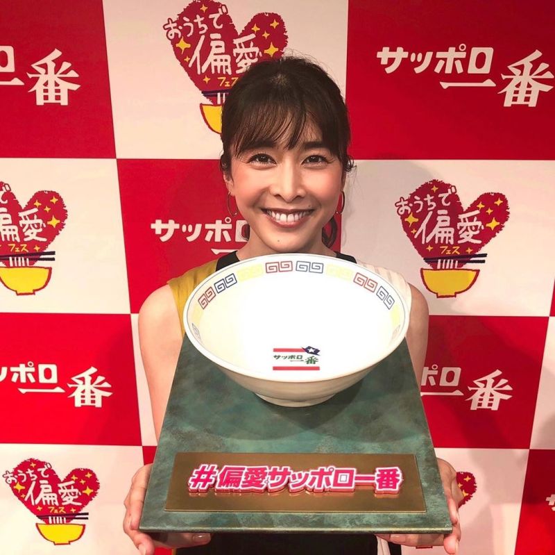 ▲▼竹內結子形象樂觀、開朗,有「笑顏女王」美譽。(圖/資料照)