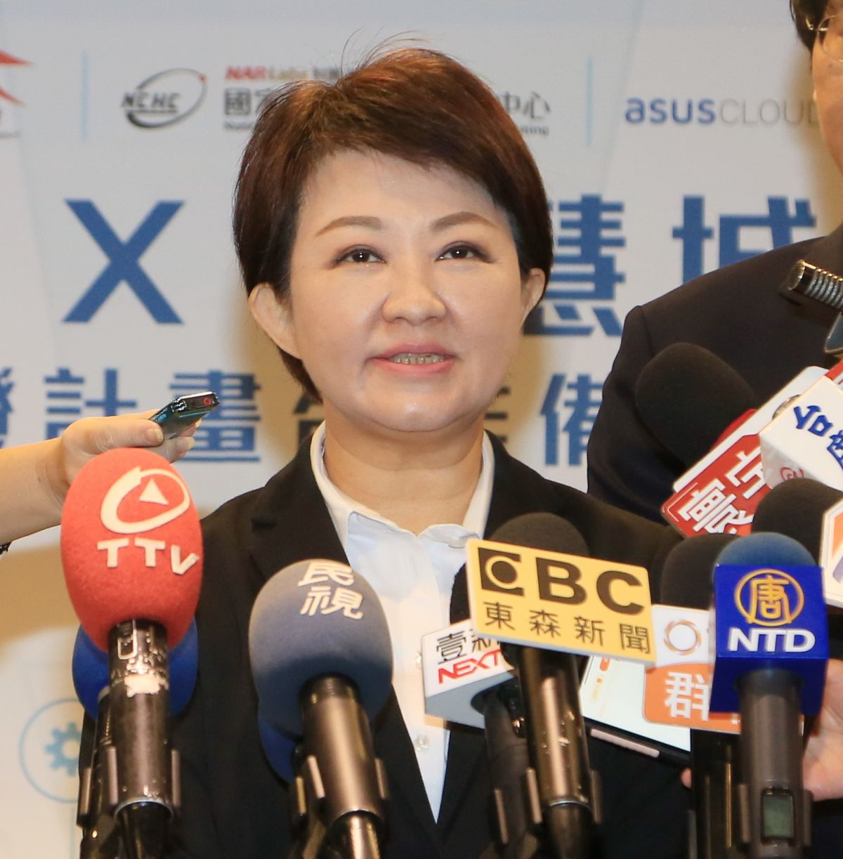 ▲台中市長盧秀燕表示，她是中華民國台中市長，第一時間已強烈表達抗議，若聯盟網頁不修正，台中市將退出聯盟。(圖／柳榮俊攝2020.9.28)