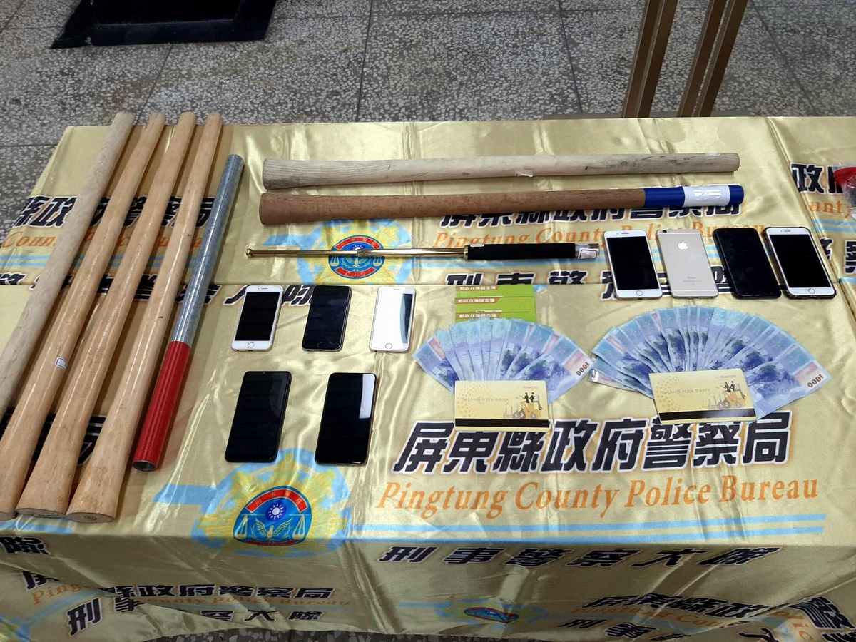 ▲屏東縣警察局執行內政部警政署規劃自109年9月21日起至25日止，全國同步威力檢肅黑幫、網路賭博、地下錢莊高利貸放及暴力討債等專案行動。（圖／屏東縣警局提供, 2020.09.29）