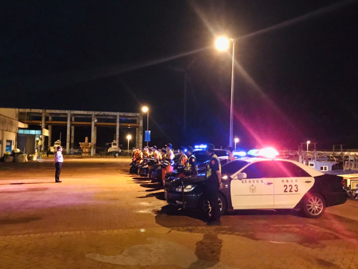 ▲海巡署第四巡防區指揮部結合彰化縣警察局和美分局及鹿港分局、苗栗縣警察局竹南分局，展開秋節擴大威力掃蕩。（圖／海巡署第四巡防區提供）