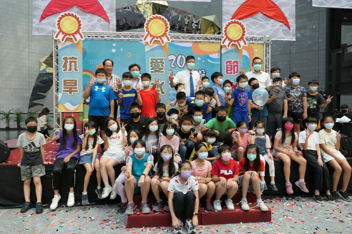 ▲行政院南部聯合服務中心今(29)日與經濟部水利署、國立科學工藝博物館在科工館北館大廳合辦「2020愛水大進擊」活動。(圖／行政院南服中心提供)