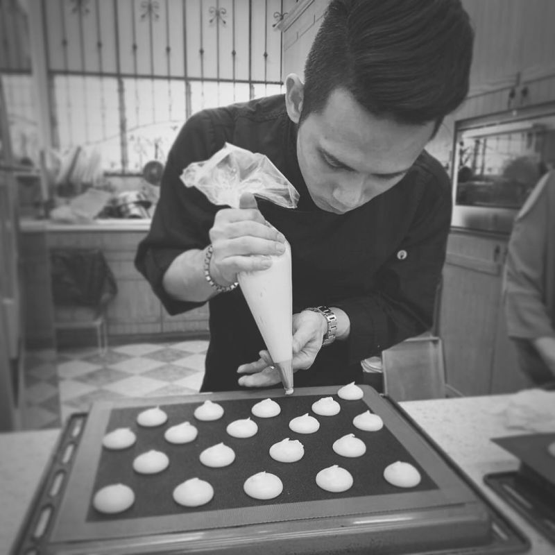 ▲辛育仁擔任藏匿甜點實驗所甜點主廚(圖|辛育仁/Instagram)