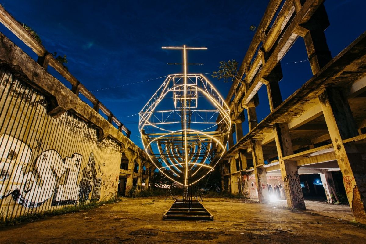 ▲「2020基隆潮藝術節」於正濱漁港周邊、阿根納造船廠、以及基隆要塞司令部校官眷舍等地展出。(圖／基隆市文化局提供)