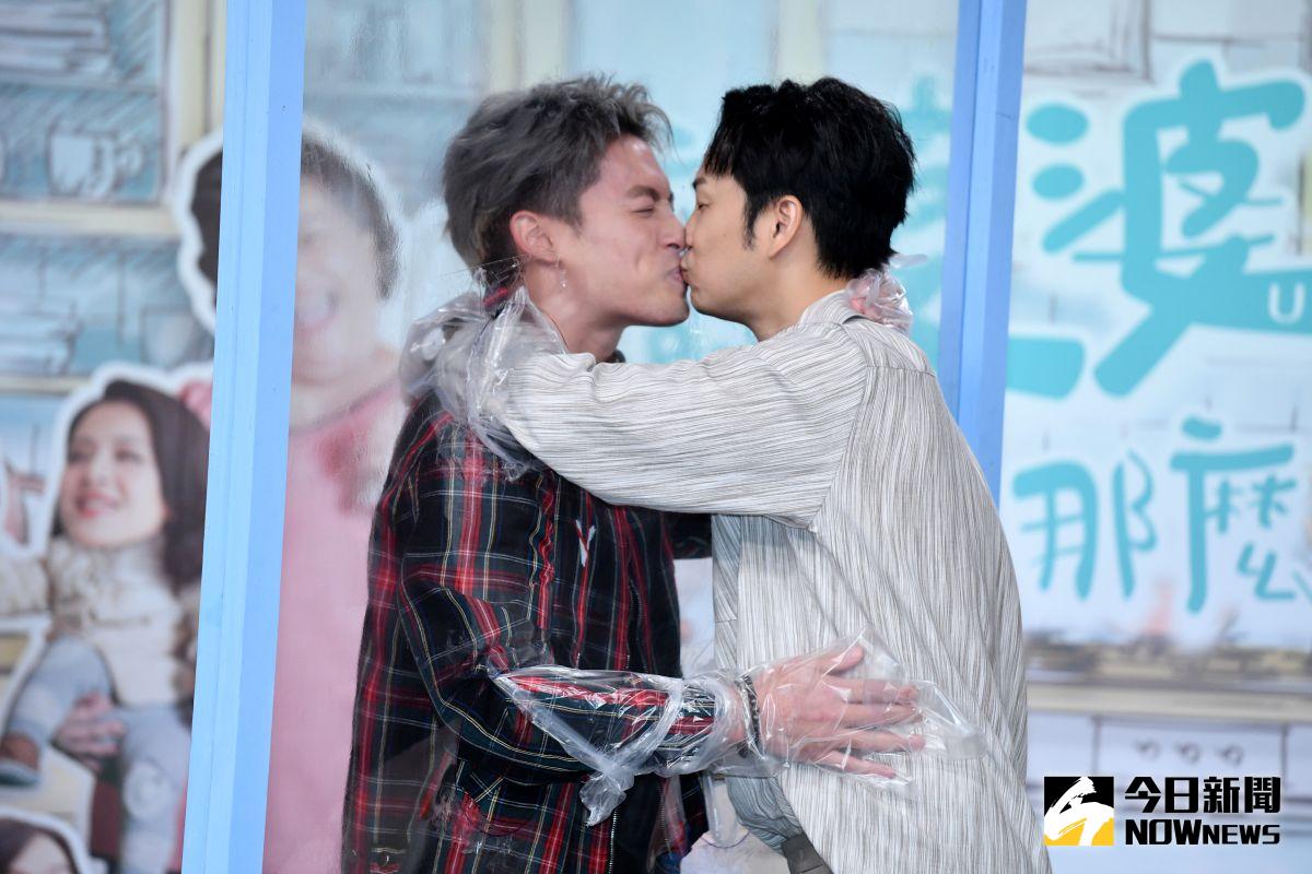 ▲《我的婆婆》收視告捷，許孟哲（左）、張書偉兌現男男吻。（圖／記者林柏年攝）
