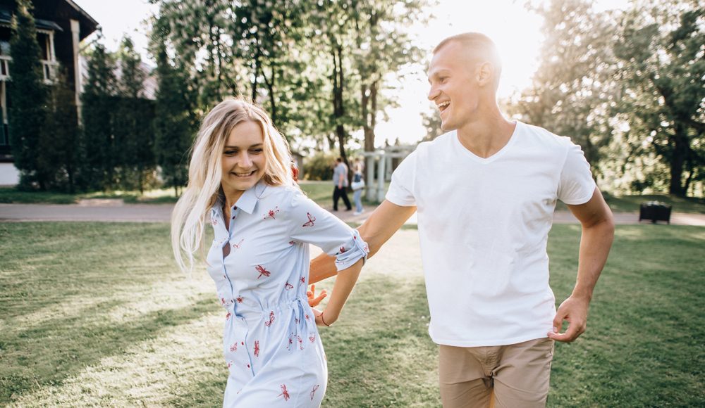  ▲知名命理師艾菲爾在臉書粉絲團《塔羅牌老師艾菲爾》提到，秋天財運、愛情雙豐收的「4星座」。（圖／Shutterstock）