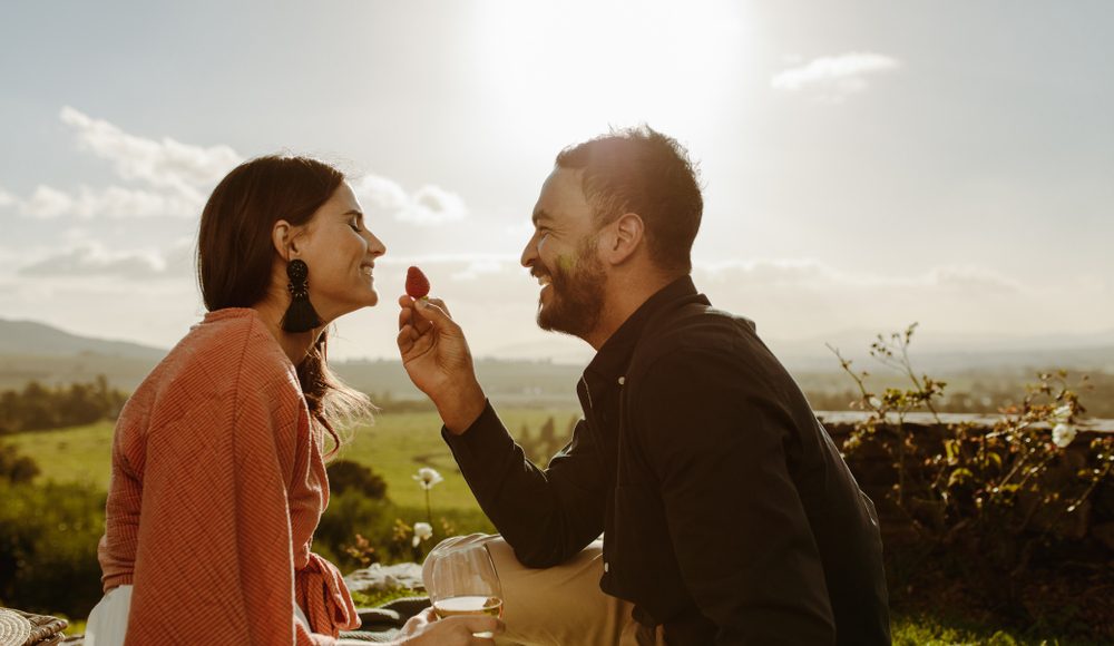  ▲如果你想要在第一次約會時替自己爭取更多正面分數，這6種行為是你應該要留意避免的。（圖／Shutterstock）